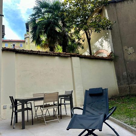 Lr Deluxe Apartments - Porta Venezia - Bilocale Con Giardino Privato Мілан Екстер'єр фото