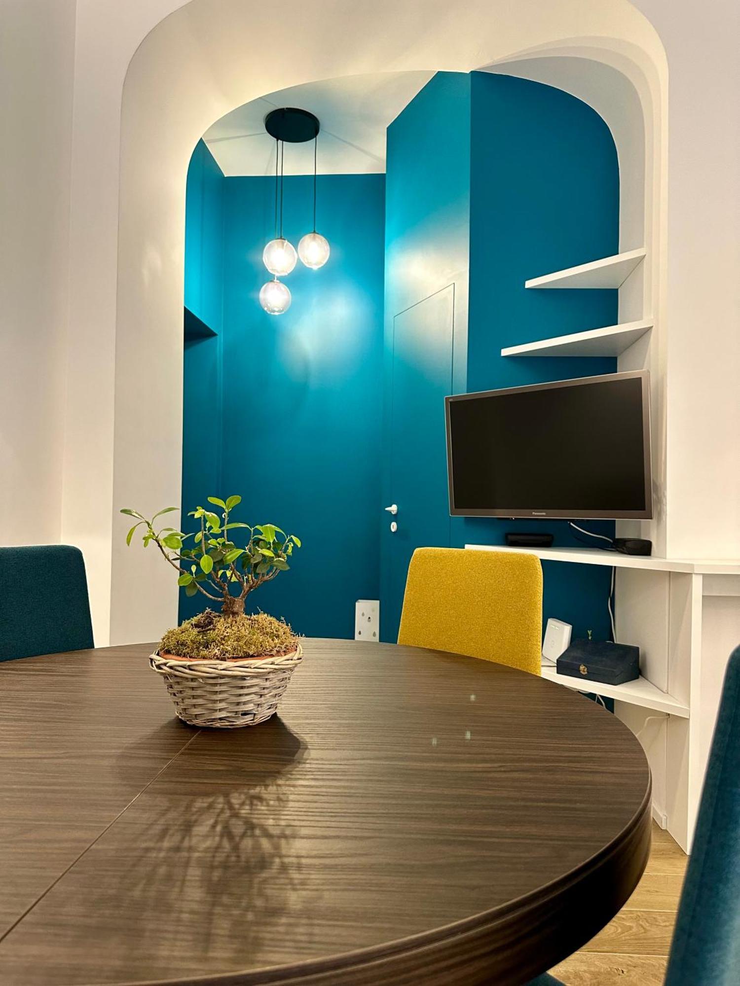 Lr Deluxe Apartments - Porta Venezia - Bilocale Con Giardino Privato Мілан Екстер'єр фото