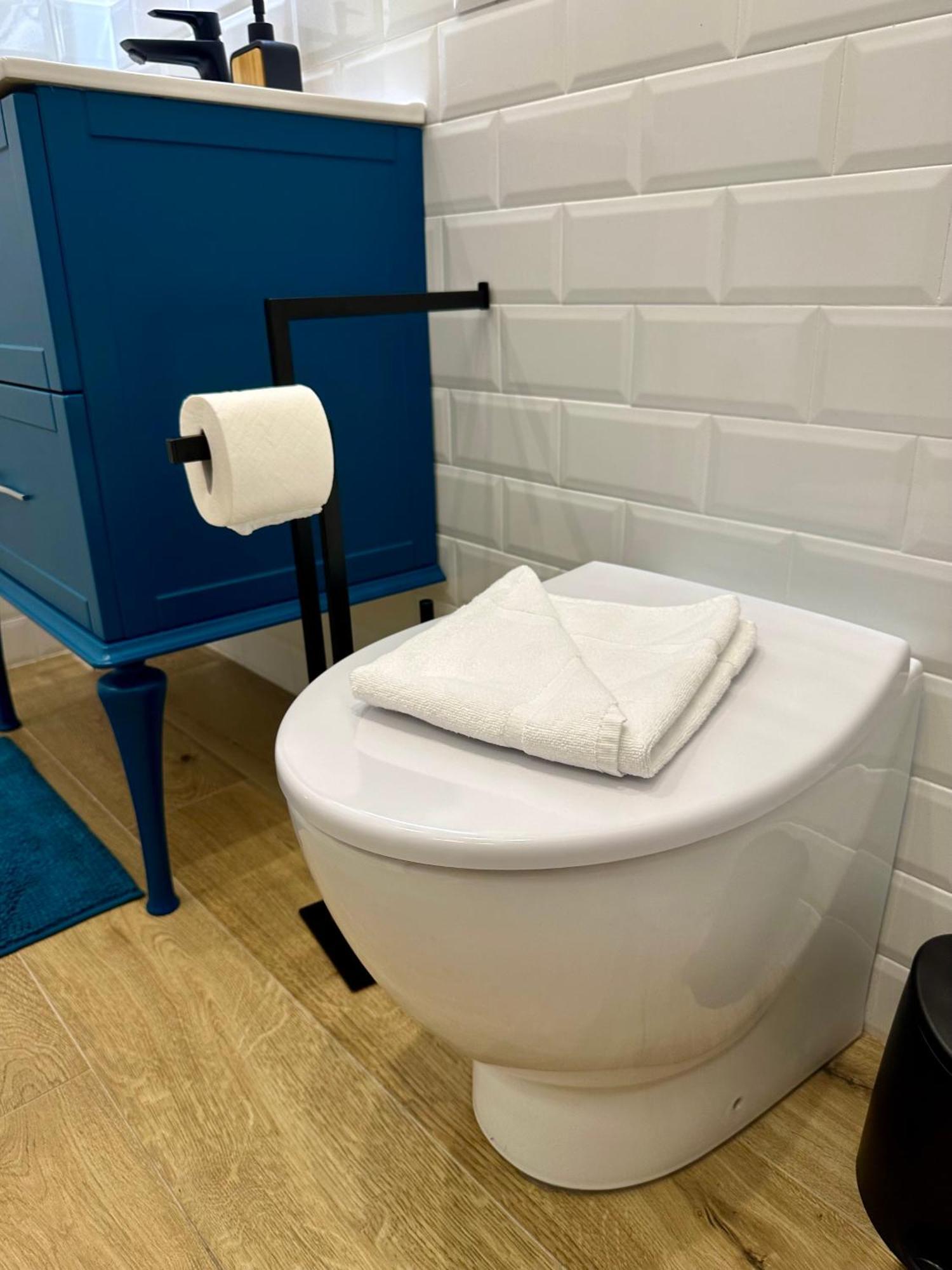 Lr Deluxe Apartments - Porta Venezia - Bilocale Con Giardino Privato Мілан Екстер'єр фото